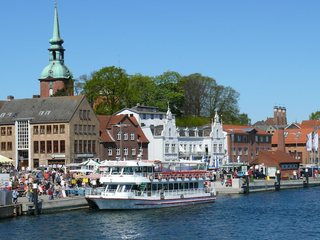Ostsee Ferienhaeuser Waabs Стая снимка